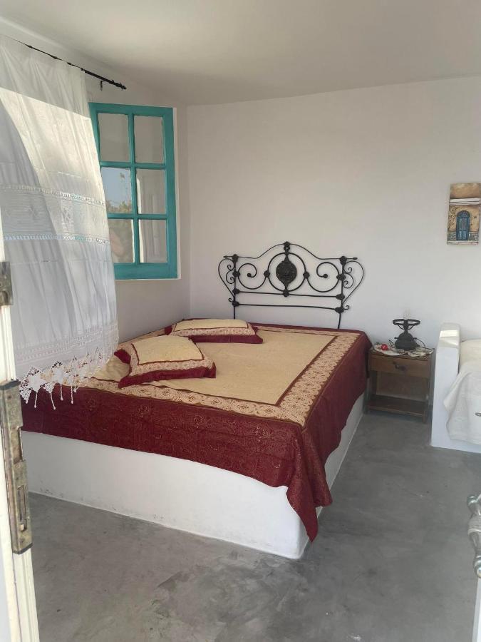 Sweet Home With Two Beds -One Single Room- With Beautiful View! Agia Marina  Exterior foto