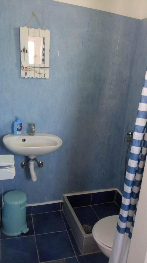 Sweet Home With Two Beds -One Single Room- With Beautiful View! Agia Marina  Exterior foto